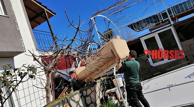 Kemer'de su baskınlarında zarar gören vatandaşlara destek