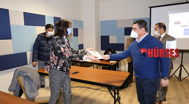 Kepez Belediyesinin Yabancı Diller Akademisi'nin 3. dönem eğitimleri başlıyor