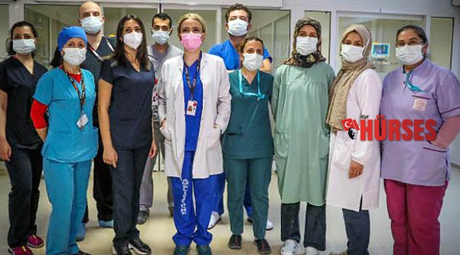 1 yıldır koronavirüsle mücadele ediyorlar