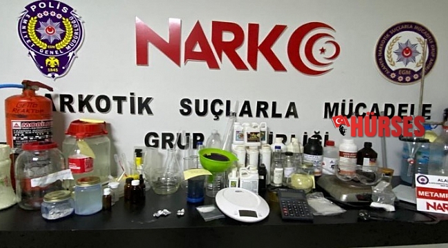 Alanya'da uyuşturucu imalathanesine çevrilen eve baskın