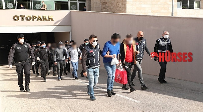 Antalya'da aranan 46 kişi yakalandı