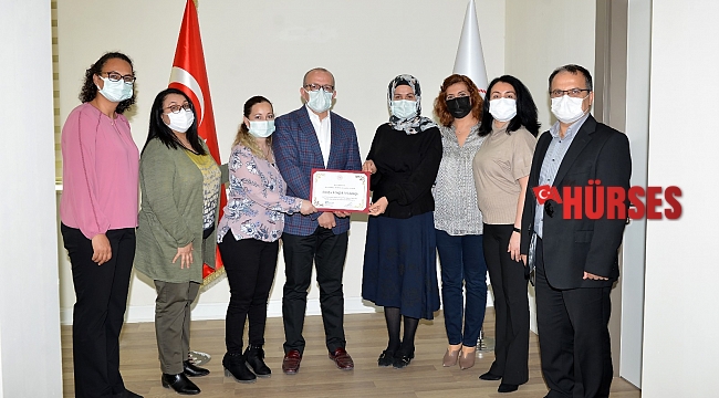 Antalya'ya serviks kanseri taramasında birincilik ödülü