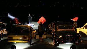 Araç kornalarıyla İstiklal Marşı'nı çaldılar