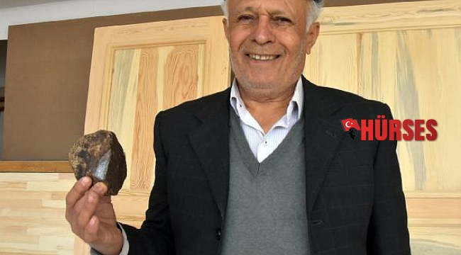 Bahçesinde bulduğu gök taşını satılığa çıkardı