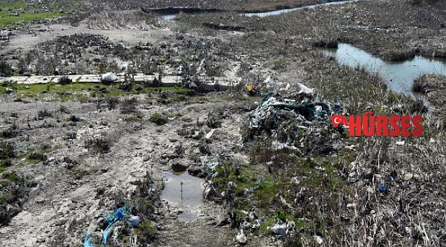 Demre Çayı yatağı plastikle doldu