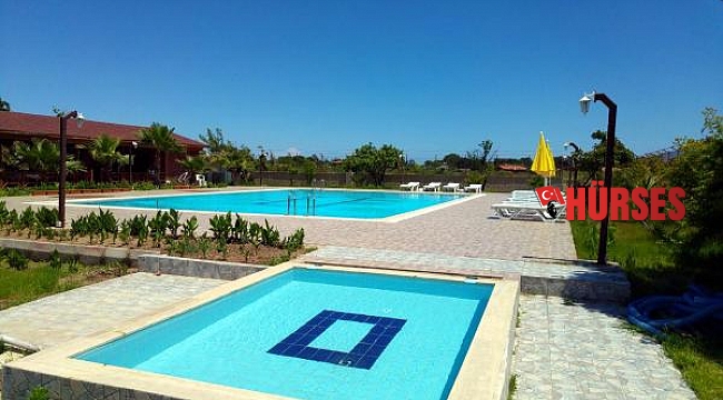 Havuz suyunu boşaltmak isterken akıma kapılan turizmci öldü