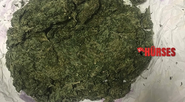 Jandarmanın durdurduğu şüpheli araçtan uyuşturucu çıktı