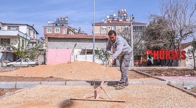 Mehmet Akif Ersoy'a çınarlı park