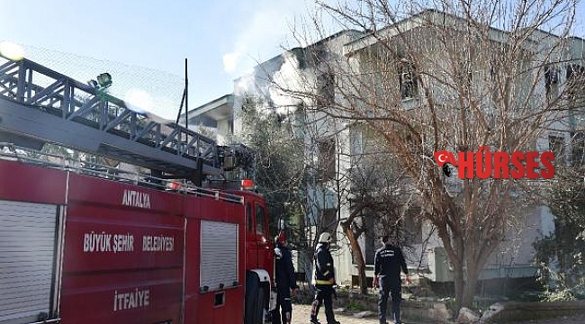 Metruk binada çıkan yangın, büyümeden söndürüldü