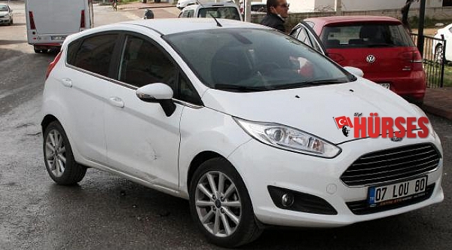 Motosikletle otomobil çarpıştı: 1 yaralı