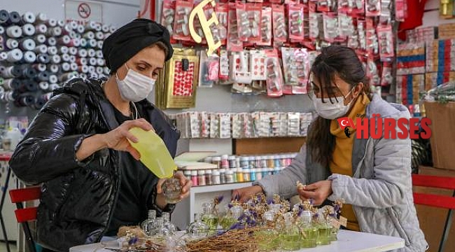 Nikah şekerinin yerini kolonya aldı