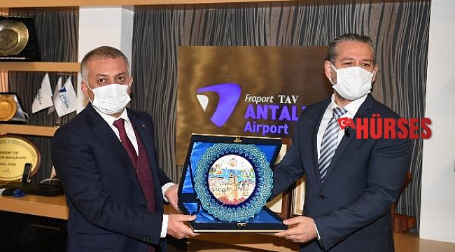 Vali Yazıcı, vergi rekortmeni firmaları ziyaret etti
