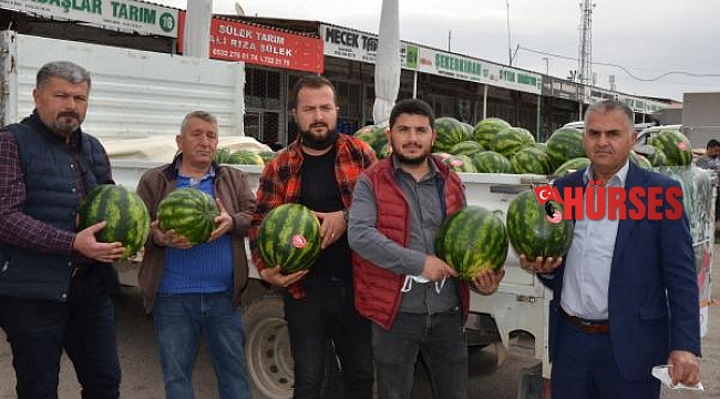 Antalya'da mevsimin ilk karpuzu 7 lira