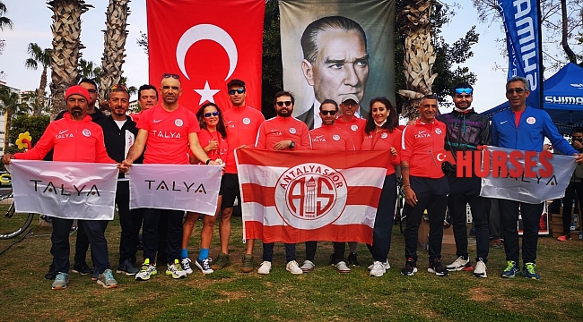 Antalyaspor Triatlon Takımı'ndan 3 altın, 2 bronz madalya