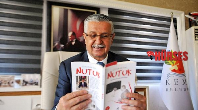 Başkan Topaloğlu'ndan çocuklara 'Nutuk' hediyesi