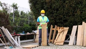 Başkan Yücel işçilere mesleki yeterlilik belgesi verdi