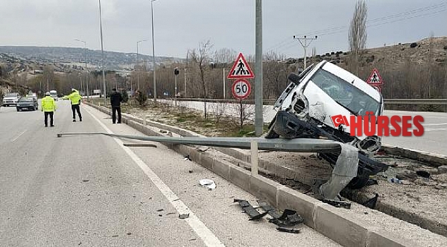 Burdur'da kaza: 3 yaralı