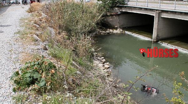 Elektrikli motosikletle dereye uçan Rus turist kurtarıldı
