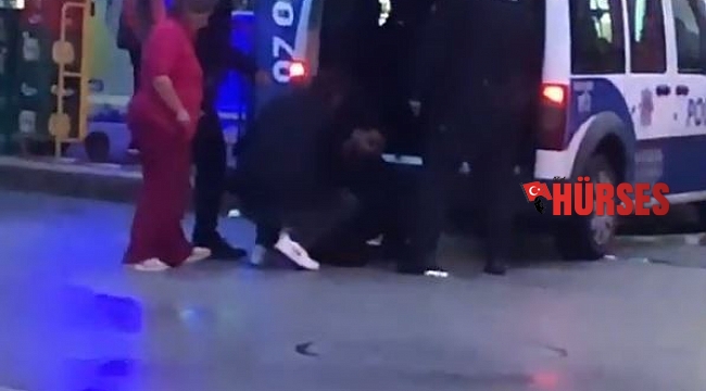 Gözaltına alınırken 'sen kimsin ulan' diyerek polisin bacak arasına tekme attı