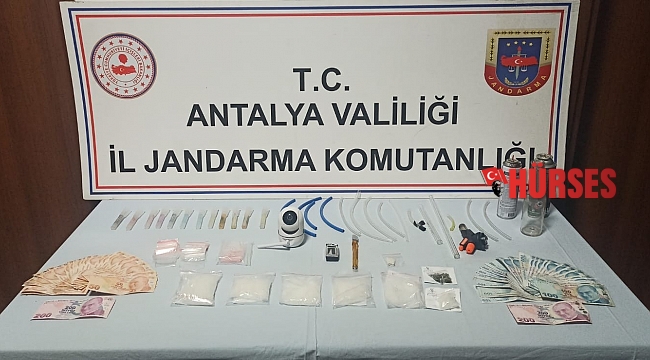 Jandarmadan uyuşturucu operasyonu: 3 gözaltı