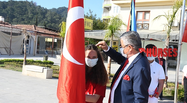 Kemer'de 23 Nisan kutlandı