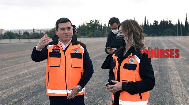Kütükçü'ye deniz manzaralı pazar