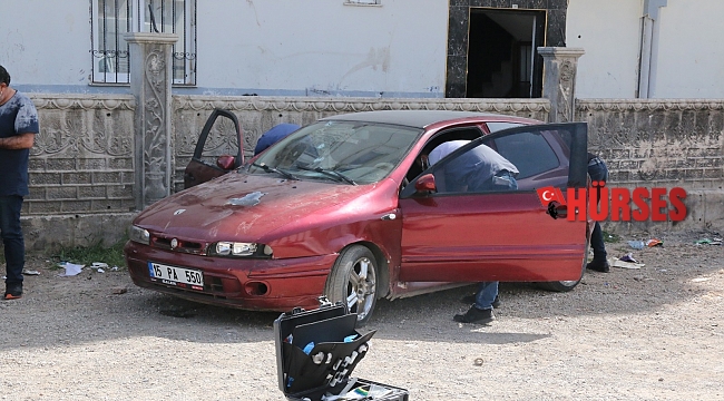 Park halindeki otomobile kurşun yağdırıp kaçtılar