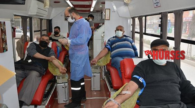Uzunoluk mahalle halkından kan bağışı