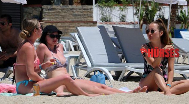 Alanya'da bayramda plajlar turistlere kaldı
