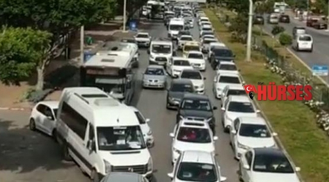 Antalya'da 'uygulama' kuyruğu