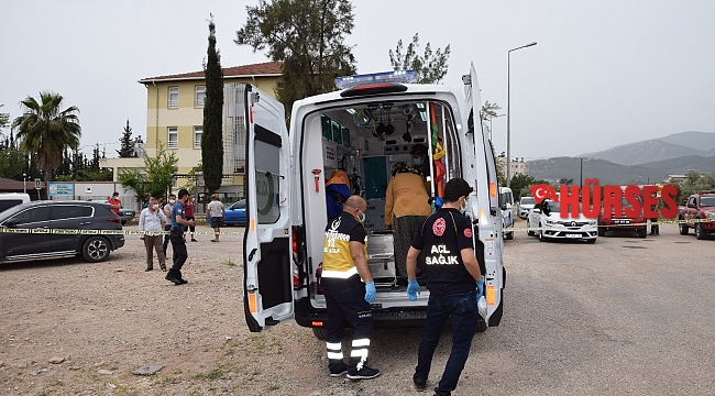 Antalya'da gecekondu alev alev yandı