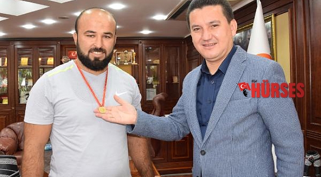 Başpehlivan Orhan Okulu: Seyirci olmazsa olmazlarımızdan