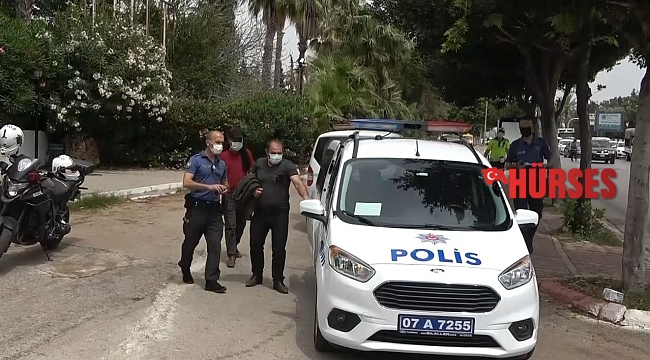 Belgesiz yakalandı, "Ceza kesemezsiniz" deyip polisi çileden çıkardı