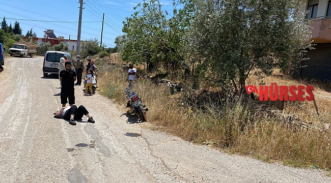 Devrilen motosiklette bulunan kadın yolcu yaralandı