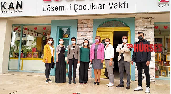 Elma Şekeri ailesinden anlamlı yardım