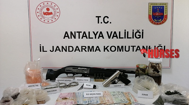 Kaş'ta uyuşturucu operasyonu
