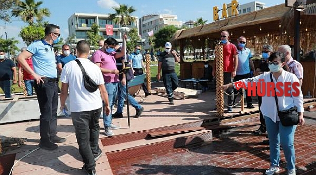 Konyaaltı Sahili'nde işletmeler 'uygunsuz kullanım' hakkında uyarıldı