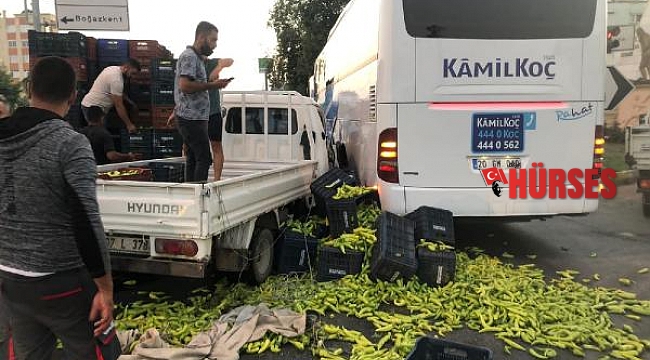 Otobüsle kamyonet çarpıştı, sebzeler yola saçıldı