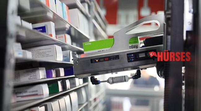 'Robot eczacı' işbaşında