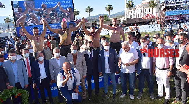Sezonun ilk yağlı güreşinde altın kemer Orhan Okulu'nun