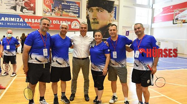Açılış vuruşu Başkan Uysal'dan