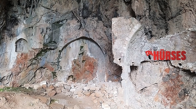 Antalya'da tarihi kilise mağara defineciler tarafından talan edildi