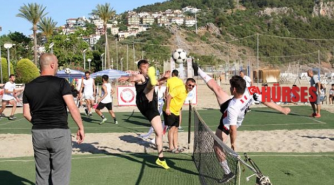 Ayak Tenisi Şampiyonası Alanya'da yapıldı