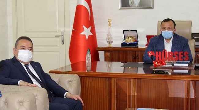 Başkan Böcek'ten, Ak Parti İl Başkanı Taş'a teşekkür