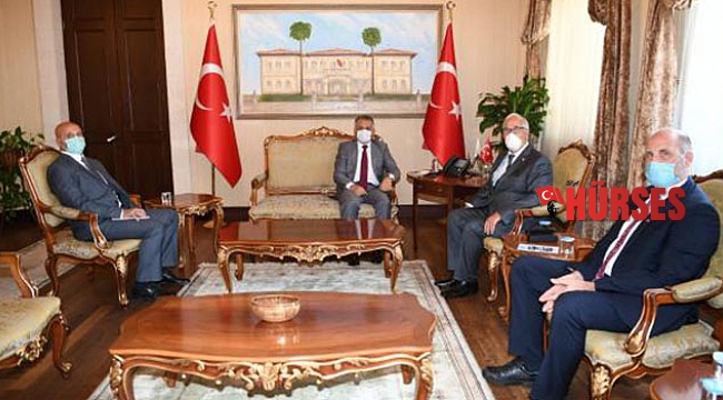 Günlük vaka sayımız turistler dahil 100 civarı