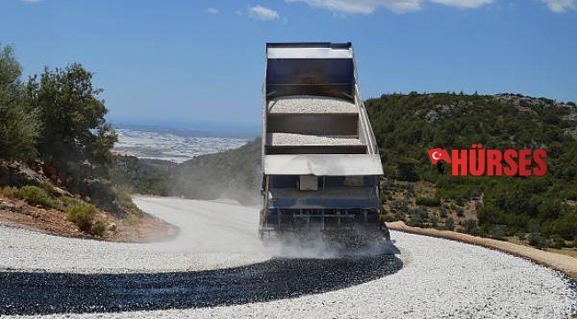Kaş Aklar grup yolunda asfalt çalışması