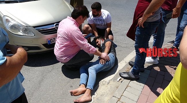 Kasksız motosiklet sürücüsü saniyelerle ölümden döndü