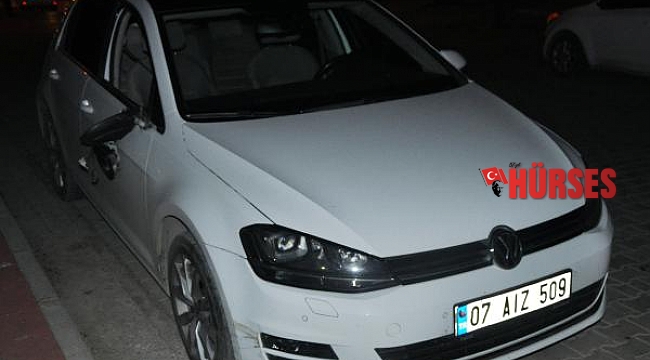 Otomobille çarpışan motosikletin sürücüsü yaralandı