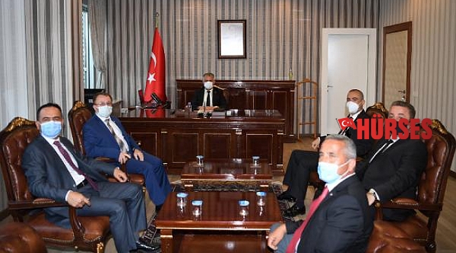 Sigorta Acentaları Derneği, Vali Yazıcı'yı ziyaret etti