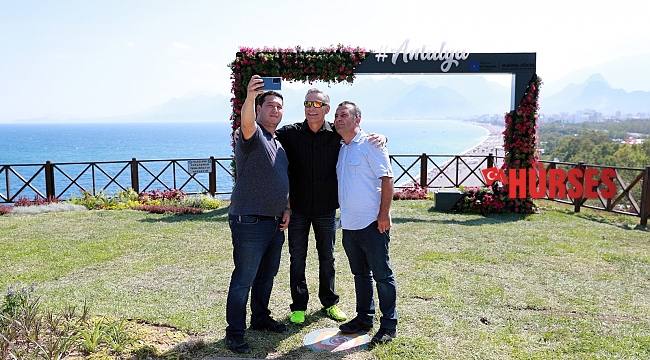 Varyant'a Beydağları, Akdeniz ve Konyaaltı'nı kapsayan fotoğraf çerçevesi